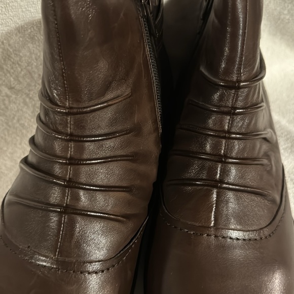 Earth Bark Soft Leather Ankle Boots - Picture 5 of 9